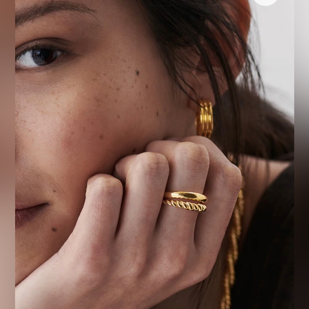 ✨New Missoma gold vermeil radial ring 5